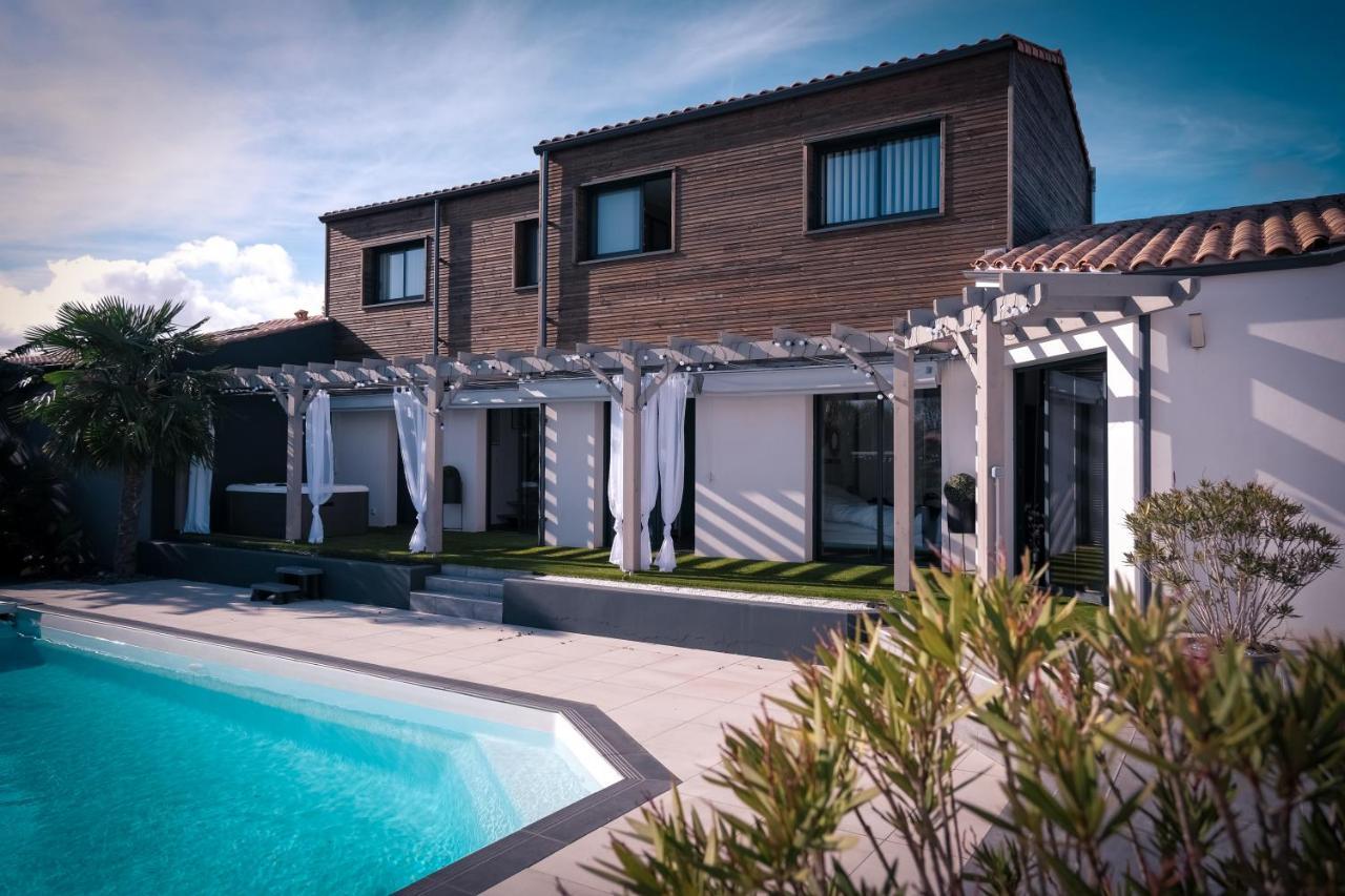 Suites By Aix Keys Avec Jacuzzi Privatif 5 Min Des Plages Fouras Saint-Laurent-de-la-Prée Exterior photo