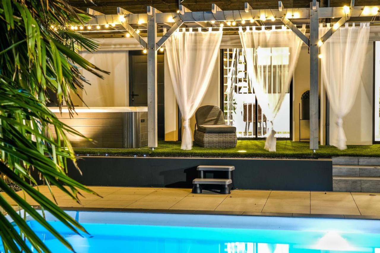 Suites By Aix Keys Avec Jacuzzi Privatif 5 Min Des Plages Fouras Saint-Laurent-de-la-Prée Exterior photo