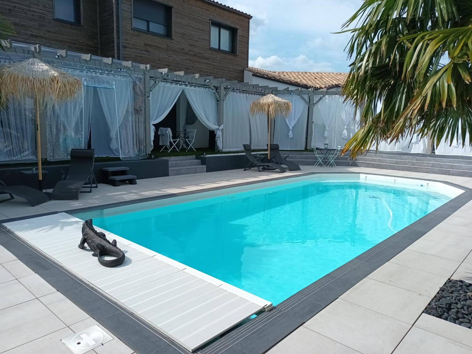 Suites By Aix Keys Avec Jacuzzi Privatif 5 Min Des Plages Fouras Saint-Laurent-de-la-Prée Exterior photo