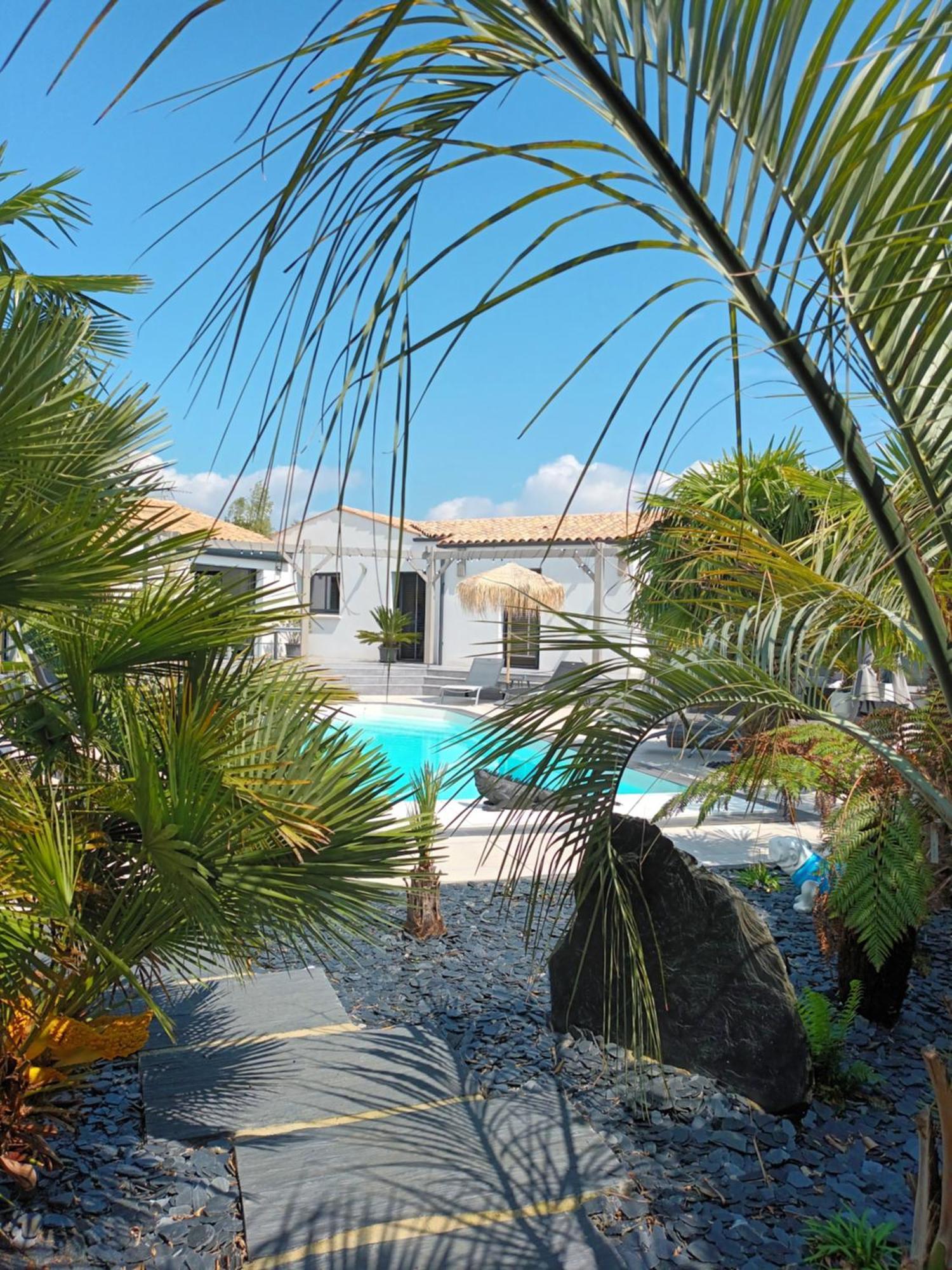 Suites By Aix Keys Avec Jacuzzi Privatif 5 Min Des Plages Fouras Saint-Laurent-de-la-Prée Exterior photo