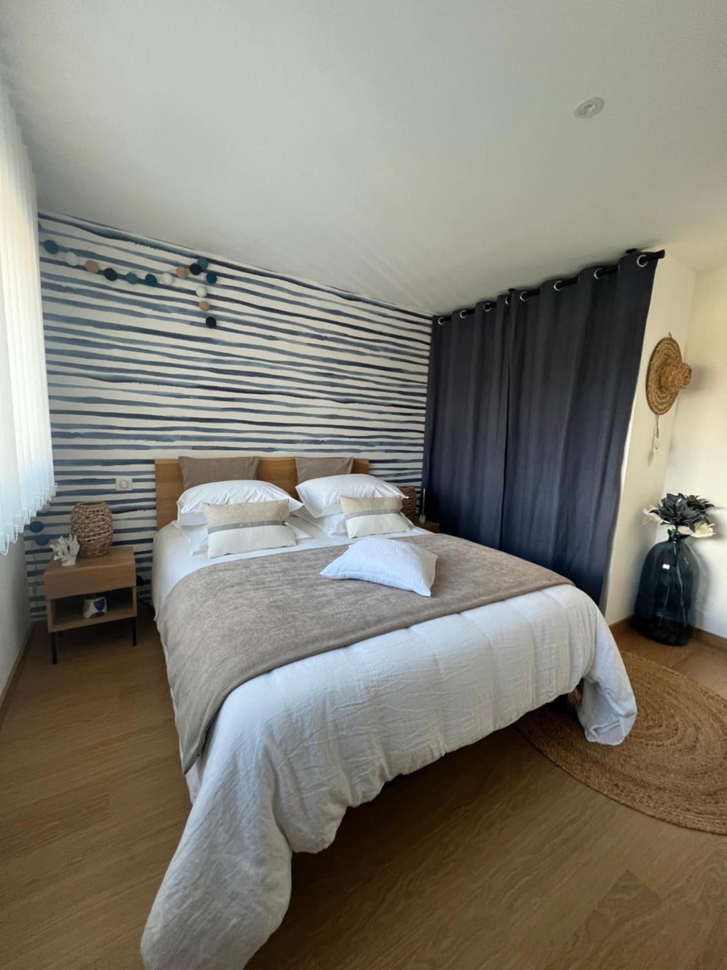 Suites By Aix Keys Avec Jacuzzi Privatif 5 Min Des Plages Fouras Saint-Laurent-de-la-Prée Exterior photo